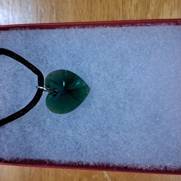 Evening Forest Crystal Heart Necklace - Picture 2 of 6